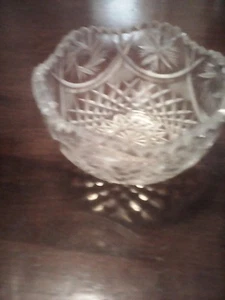 FINE CRYSTAL BOWL  3" TALL, 5" DIAMETER  - Picture 1 of 2