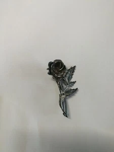 Broche Rose in argento antico - Foto 1 di 1