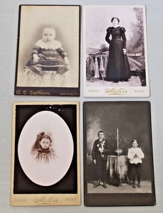 Lotto di 4 antiche foto cartolina armadio bambino/ragazza/ragazzo TUTTE KEWASKUM WI - Foto 1 di 3