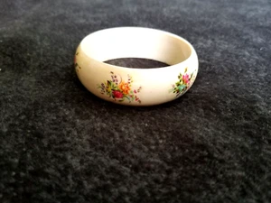 Bracciale Shabby Chic Vittoriano Floreale Plastica Vintage Germania Ovest Diametro 2,75" - Foto 1 di 4