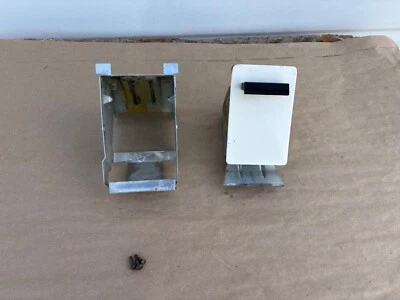 Ford Truck 1967 cenicero blanco con soporte de montaje 67 bandeja de cenizas F100 F250 F350 Foto 1 de 4