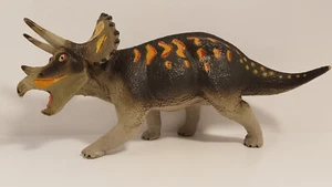 403601 Safari Ltd Dinosaur : Triceratops Carnegie Collection ref : 1D4367 - Bild 1 von 7
