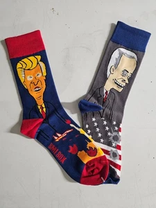 TRUMP (Butthead) ⭐ BIDEN (Beavis) ⭐ Calcetines NUEVO - Imagen 1 de 2