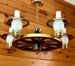 Vintage Rustic Country Cabin Western Wooden Wagon Wheel Hanging Chandelier Light - Picture 1 of 24