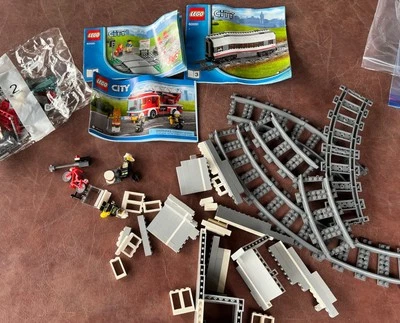 Lego City 60107, 60051, sconosciuto se completo, manuali, ottimo  - Immagine 1 di 4