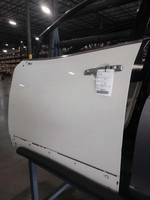 Used Front Left Door Assembly Front fits: 2015 Nissan Quest electric w/o side si - Image 1 of 4