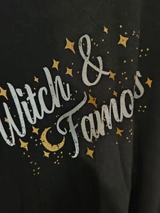 C&C California Witch & Famous T-Shirt L Neu mit Etikett Spooky Goth Top Neu Halloween - Bild 1 von 5