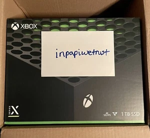 XBOX SERIES X WITH EXTRA BLACK CONTROLLER SEALED IN HAND FAST SHIPPING! 🔥 - Picture 1 of 4
