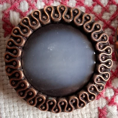 7 vintage große Knöpfe, 34 mmm Ø, Perlmutteinlage, Kupfer-Optik - Bild 1 von 4