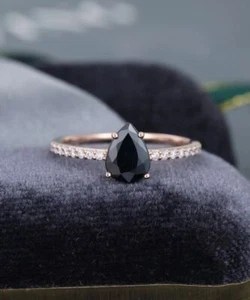 Pear shaped Black Sapphire engagement ring vintage engagement ring Bridal ring - Picture 1 of 5