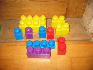 MEGA BLOKS ASSORTED COLOURED SHAPED LARGER CONSTRUCTION BRICKS FOR OWN CREATIONS - Picture 1 of 2