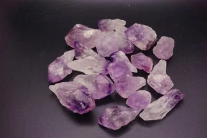 Especímenes de piedras preciosas con puntos de cristal púrpura oscuro naturales de 1/4 lb - Imagen 1 de 6