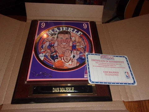 DAN MAJERLE Collectors Numbered Edition # 887 Plaque Sports Impressions (no box) Cover