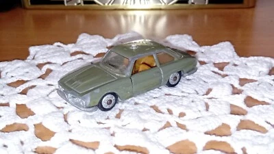 Penny 1:66, N°35: Alfa Romeo Bertone 2600 Sprint, Polizia. - Immagine 1 di 4
