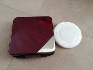Revlon Love Pat Moisturizing Pressed Powder Makeup Creme Beige Metallic Hardcase - Picture 1 of 19