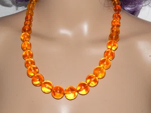 Alte Bernstein Kugel Kette 56 cm im Verlauf bis 1,5 cm - Picture 1 of 6