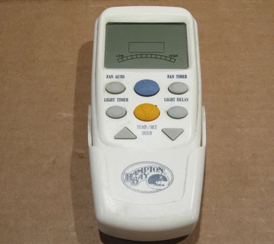 genuine Hampton Bay fan remote CHQ8BT7096T tested (no batteries) - Image 1 of 4