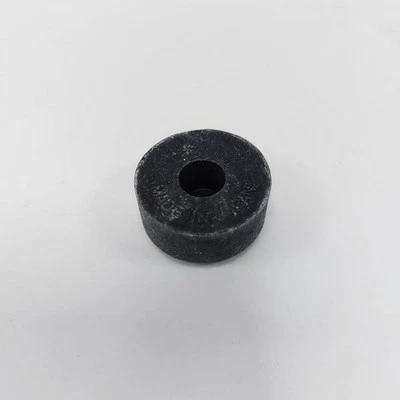 Cojín genuino Suzuki - tanque de combustible (LT50 K1-K2 ATV) - 09329-10005-000 Foto 1 de 2