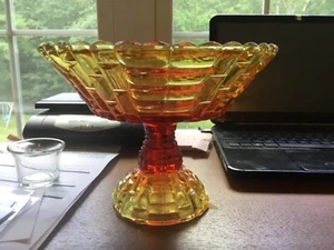 Vintage Orange Footed Glass Amberina Scalloped Compote Candy Bowl. NICE - Picture 1 of 3