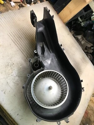 02-05 SUBARU WRX Calentador Soplador Motor con Módulo de Resistencia Foto 1 de 3