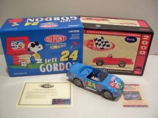 Action 1:43 2000 Jeff Gordon  #24 Dupont/Peanuts Pedal Car Bank 