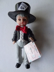 Bambole McDonald's Happy Meal MAD HATTER 2010 Madame Alexander - Foto 1 di 5