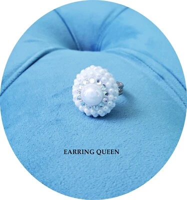 Anillo llamativo de perlas blancas banda dorada cóctel moda anillo cena Foto 1 de 4