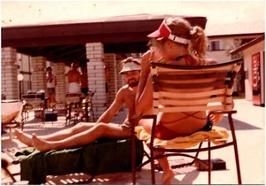 Beautiful Woman & Man Lounging in Swimsuits 1980s Poolside Candid Photo - Picture 1 of 2