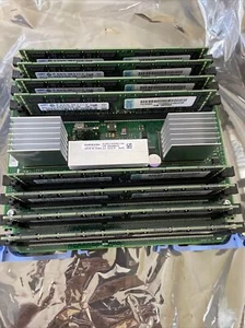 IBM Power 7 8-Slot DDR3 Memory Riser Card 00E0638 With 8x 8GB 2Rx4 PC3L-10600R - Afbeelding 1 van 2