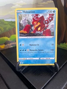 Volcanion 025/072 - Shining Fates - Rare - Pokemon Card TCG - LP - Picture 1 of 3