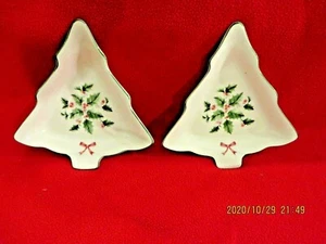 Pair of (2) Nikko “Festive Holly” Tree Shaped Candy Dish - Picture 1 of 11