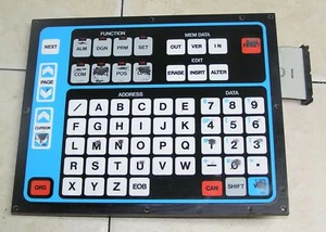 HMK-3993-04 Yaskawa / Yasnac CNC Keyboard TESTED - Picture 1 of 1