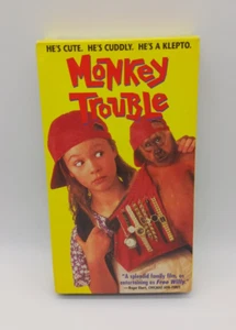 Monkey Trouble VHS Movie Comedy - Picture 1 of 4