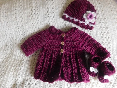 Hecho a mano Infantil Ganchillo Bebé Conjunto Suéter Sombrero Botines 0-3 meses - Frambuesa Foto 1 de 4