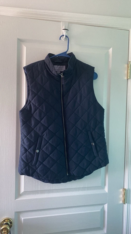 Laura Scott海军蓝背心 — 第 1/3 张图片