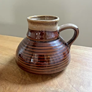 Vintage No Spill Mug Ceramic Brown Drip Beehive Fat Wide Bottom 16 oz. Stoneware - Picture 1 of 6