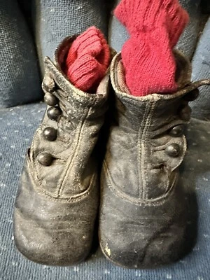 Antique Kids VICTORIAN  Boots Leather Dark Brown; Cobbling - Image 1 of 4