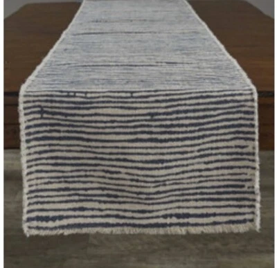 Corredor de mesa Park Designs azul beige a rayas 72" Foto 1 de 2