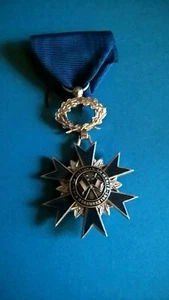 Médaille Décoration ORDRE NATIONAL DU MÉRITE - Picture 1 of 2