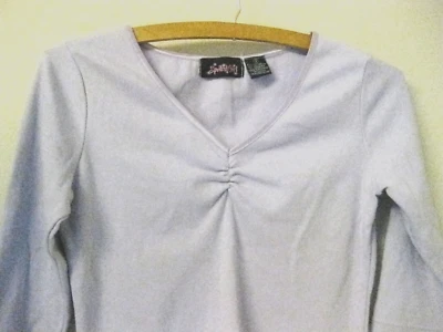 Camiseta morada vintage de niña mimada talla pequeña años 90 camiseta cuello en V Foto 1 de 4