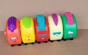 JUEGO DE 5 SALVAVIDAS CARLS JR Kids Meal Rockin' Wheelin' 1995 Promo CANDY TOY - Imagen 1 de 6