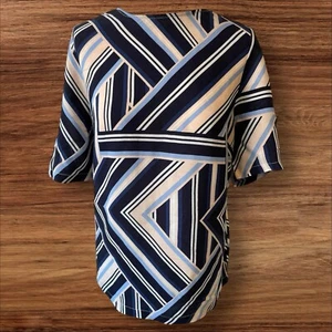 Womens New Look Blue Geometric Print Blouse Short Sleeve Size 14 - Picture 1 of 2