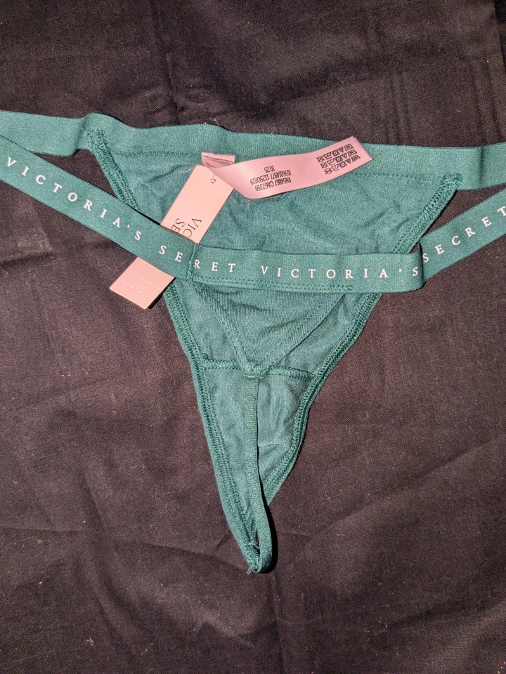 Victoria's Secret V-String Thong Small Green - Image 1 of 3