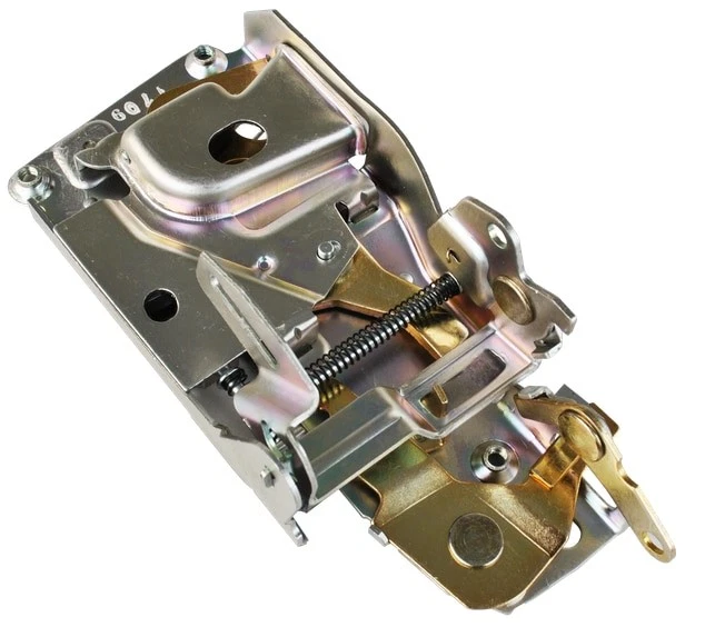 Lh 1983-1987 Chevy Gmc Truck Inner Door Latch - Image 1 of 1