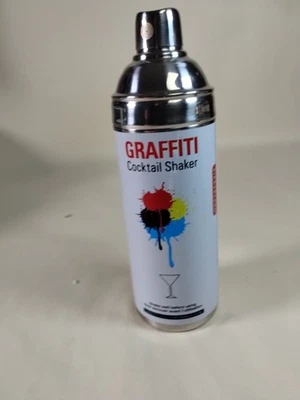 Coctelera Kikkerland Graffiti.  Le falta la taza de bebida roja superior. Foto 1 de 4