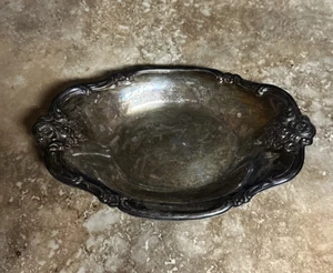 Bandeja chapada en plata 448 International Silver Co, patrón floral. - Imagen 1 de 3
