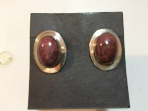 OCL - HERMOSOS PENDIENTES DE PLATA ESTERLINA CON CABINAS DE AVENTURINA ROJAS BRASILEÑAS - Imagen 1 de 3
