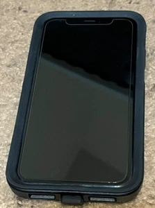 Apple iPhone XR 64GB Czarny NA CZĘŚCI JAK NIE MA ZASILANIA ZEPSUTY NIE DZIAŁA - Zdjęcie 1 z 8