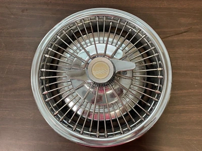 1964 1965 1966 Pontiac GTO LEMANS TEMPEST 14" cable giratorio tapacubos 724 Foto 1 de 4