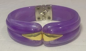 Vintage Lucite Bangle Bracelet Purple Gold Hinged Clamper Made in Hong Kong - Picture 1 of 6